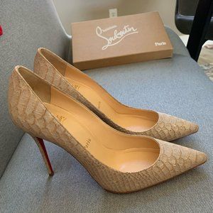 Christian Louboutin Liege Embossed Decollete 554 100 Pumps 38 Beige